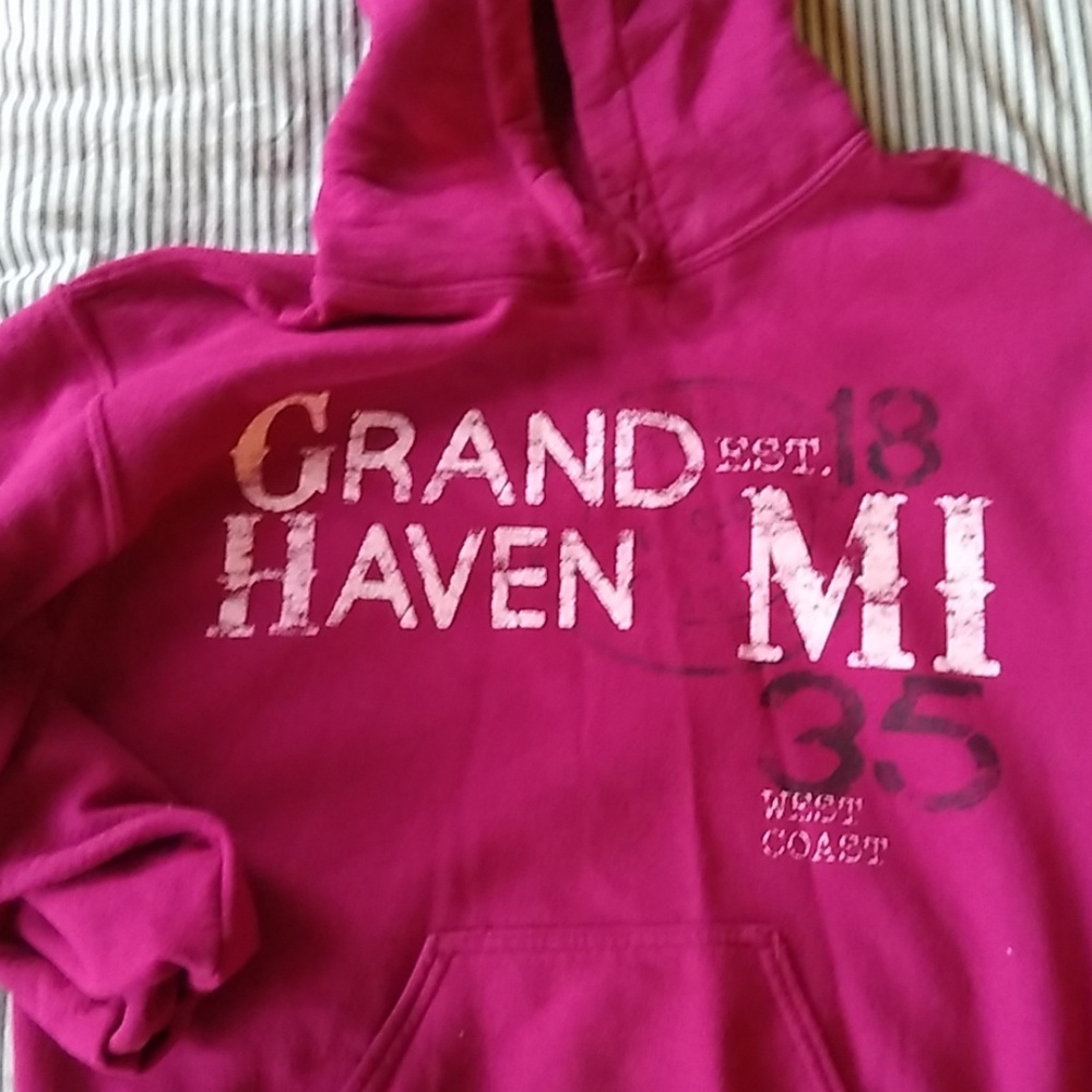 Gildan fuschia Grand Haven Michigan hoodie